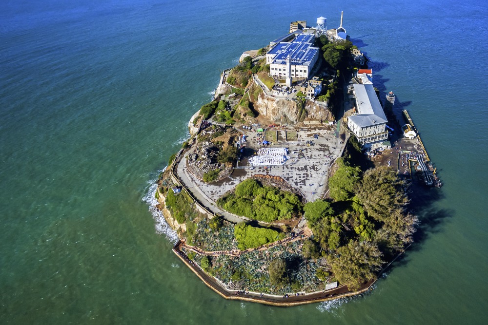 ALCATRAZ Full Tour & Incredible Escape Stories 