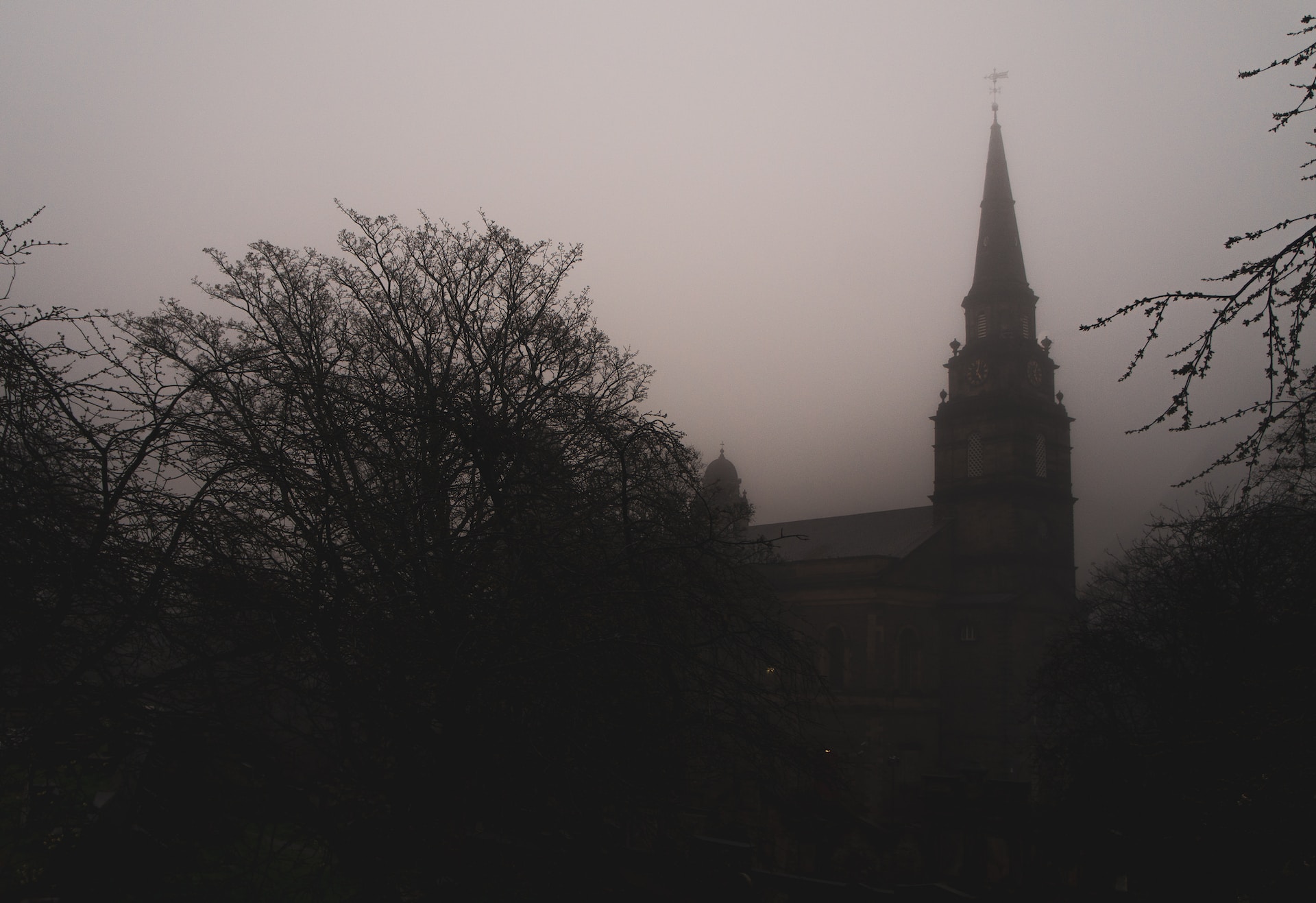 Edinburgh's ghostly streets, shrouded in history and mystery, beckon explorers to uncover eerie tales and unearth the city's haunted secrets.